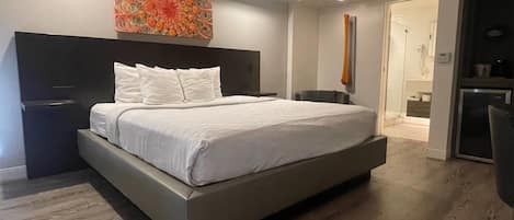 Deluxe Room, 1 King Bed, Non Smoking