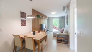 Basic Apartment | Living area