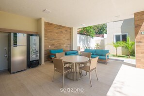 Apartamento básico | Opções para refeição ao ar livre