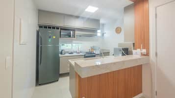 Basic Apartment | Private kitchen