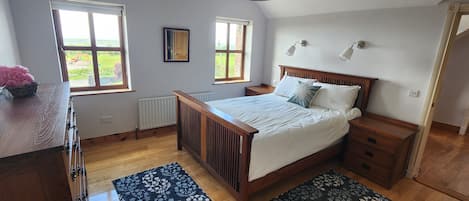 WiFi, bed sheets