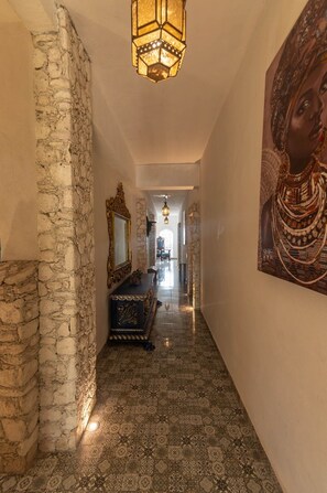 Villa Confort, balcón | Lobby