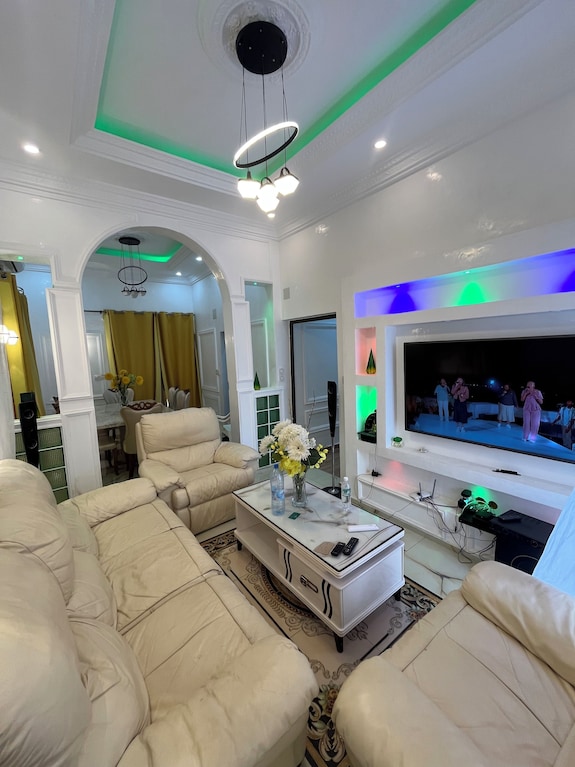 Chic 2-bedroom Apartment - Brazzaville