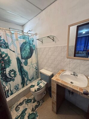 Bathroom - Boutique Cabana | Pool + Beach Escape (Nueva Gorgona)