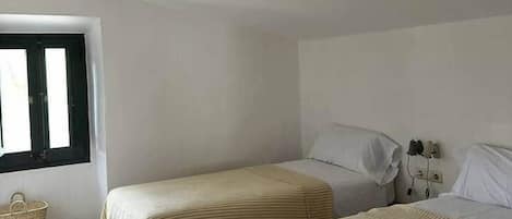 6 bedrooms, WiFi