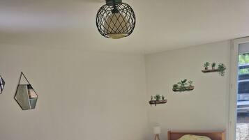 Een strijkplank/strijkijzer