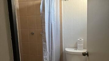 House, 2 Bedrooms | Bathroom