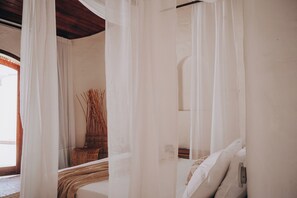 Deluxe Double Room, 1 Queen Bed | Premium bedding, memory foam beds, minibar, individually decorated