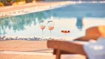 Seasonal outdoor pool