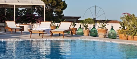 Außenpool (je nach Saison geöffnet)