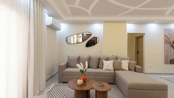 Deluxe-lejlighed - 3 soveværelser - balkon - byudsigt | Opholdsområde