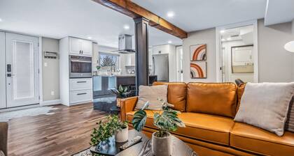 1 Bed/1 Bath Apt: Mins to Train, Trails, Downtown & Golfing