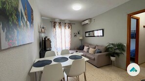 TV - Apartment in Casco Historico (Córdoba)