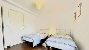 3 bedrooms, WiFi, bed sheets