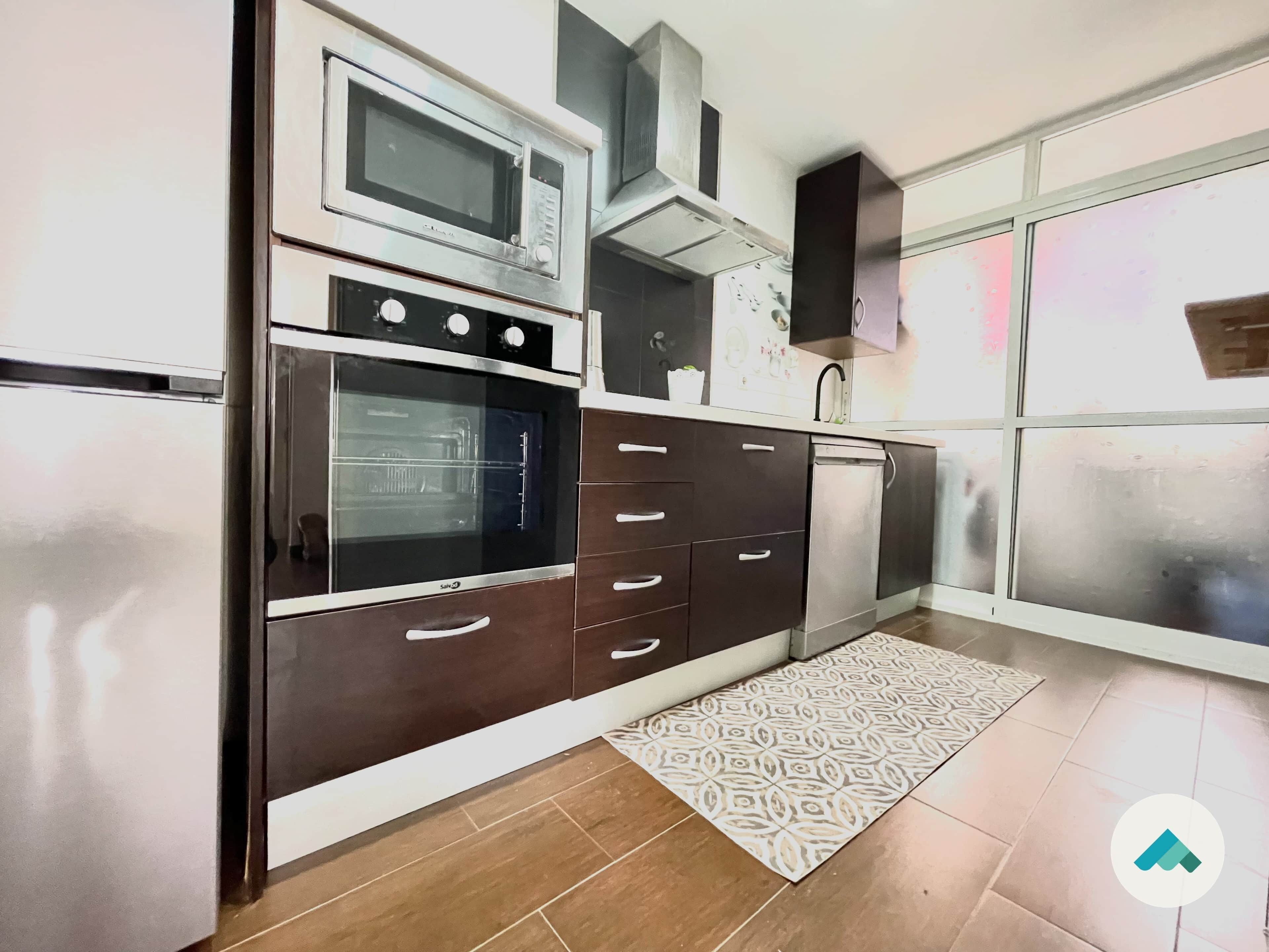 Fridge, microwave, dishwasher, cookware/dishes/utensils
