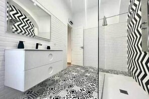 Bathroom - Rest in the Heart: Córdoba (Córdoba)