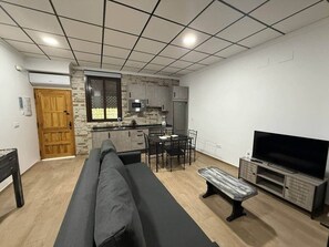 TV - Loft Arturo de Austria (Córdoba)