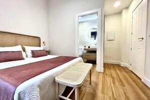 1 chambre, fer et planche à repasser, Wi-Fi, literie fournie