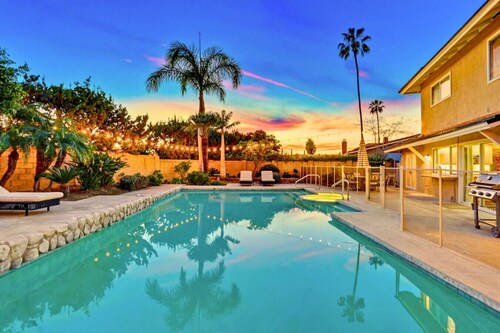 OC Ultimate Family Escape By Rather Be Properties