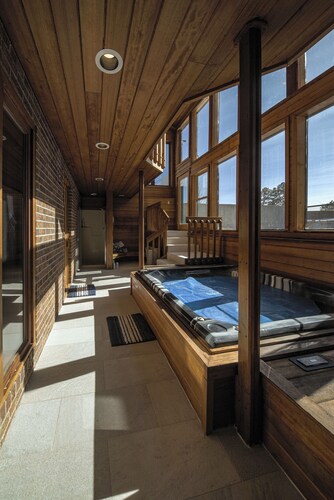 Luxury Black Forest 4BR, Sleeps 13, Indoor Spa, Dry Sauna, Arcade Games, Theater