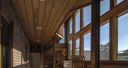 Luxury Black Forest 4BR, Sleeps 13, Indoor Spa, Dry Sauna, Arcade Games, Theater