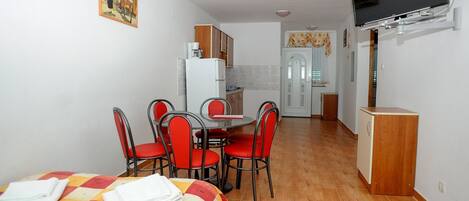 Apartment (Comfort Two Bedroom Apartment with Se)