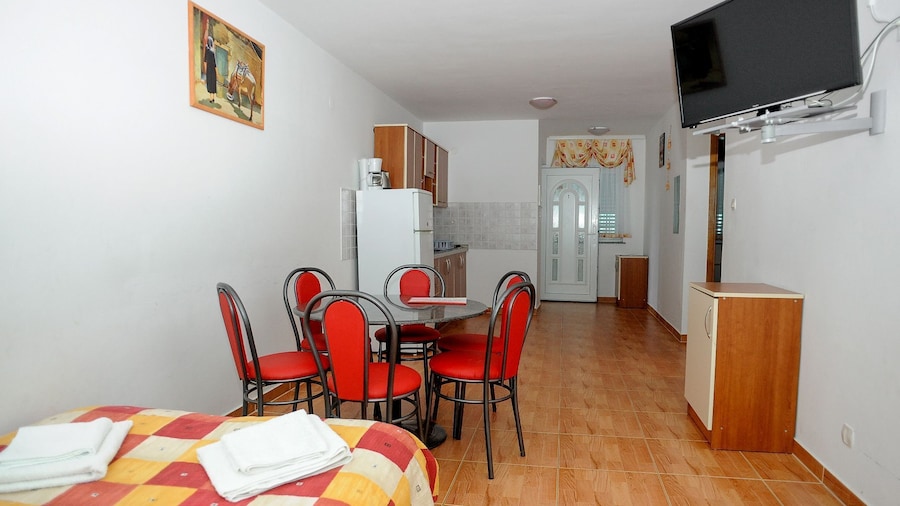 Golden Coast Villa Caska