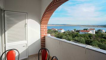 Apartment (Duplex One Bedroom Apartment with Sea) | Balcony