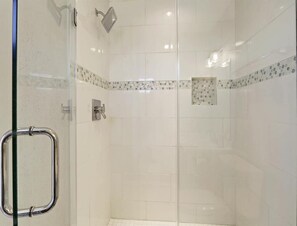 Bathroom - Oceanfront 4BR Condo w/ Decks & BBQ | Sleeps 9! (Bethany Beach)
