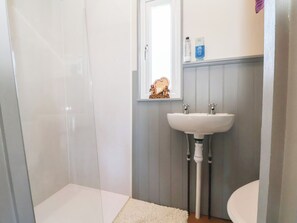 Shower - Golden Fleece (Macclesfield)