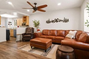 Basic House, Patio, Mountain View | Living area - The Cozy Moonridge Cabin (Big Bear Lake)