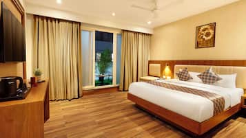 Deluxe Double Room, Balcony, City View