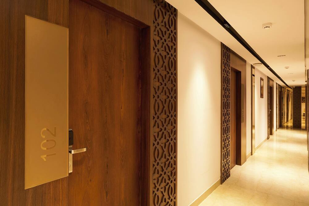 Liza Royale Hotel
