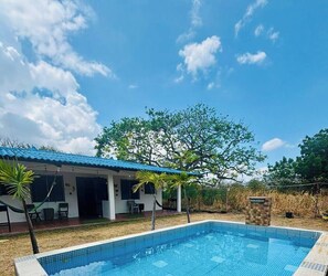 Pool - Rustic Cozy Cabana in Panama | Beach Escape (Nueva Gorgona)