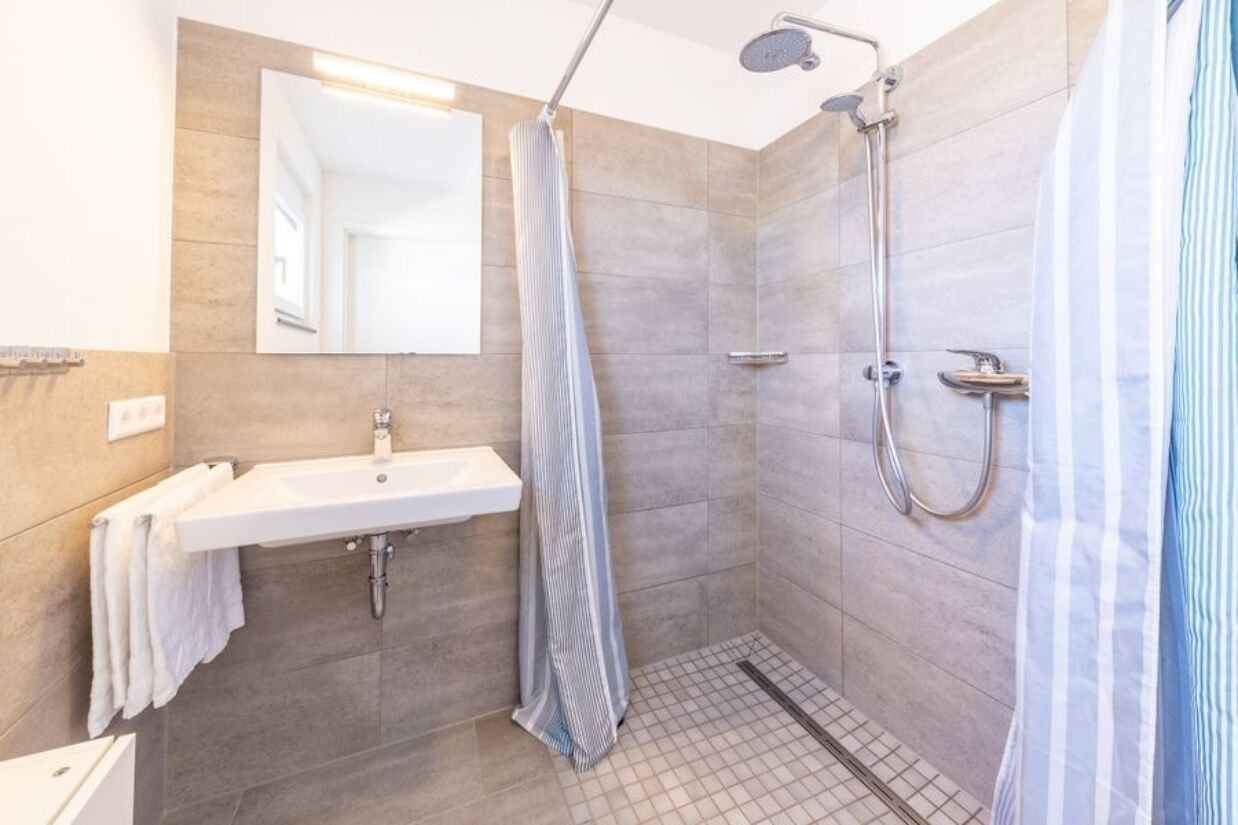 Huoneisto, parveke | Kylpyhuone