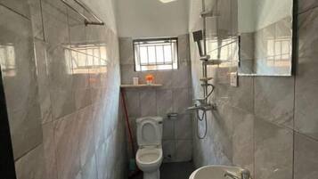 Deluxe-Doppelzimmer, Gartenblick | Badezimmer