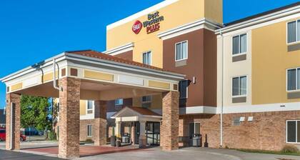 Best Western Plus Liberal Hotel & Suites