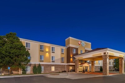 Best Western Plus Liberal Hotel & Suites