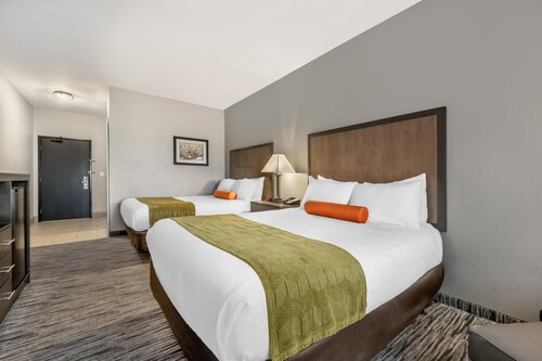 Best Western Plus Liberal Hotel & Suites