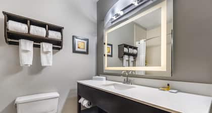 Best Western Plus Liberal Hotel & Suites