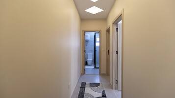 Deluxe Apartment, 3 Bedrooms, Balcony, City View | Interior