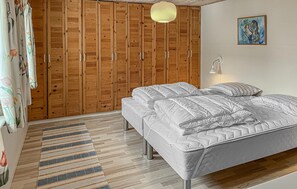 4 Schlafzimmer, Reisekinderbett, kostenloses WLAN