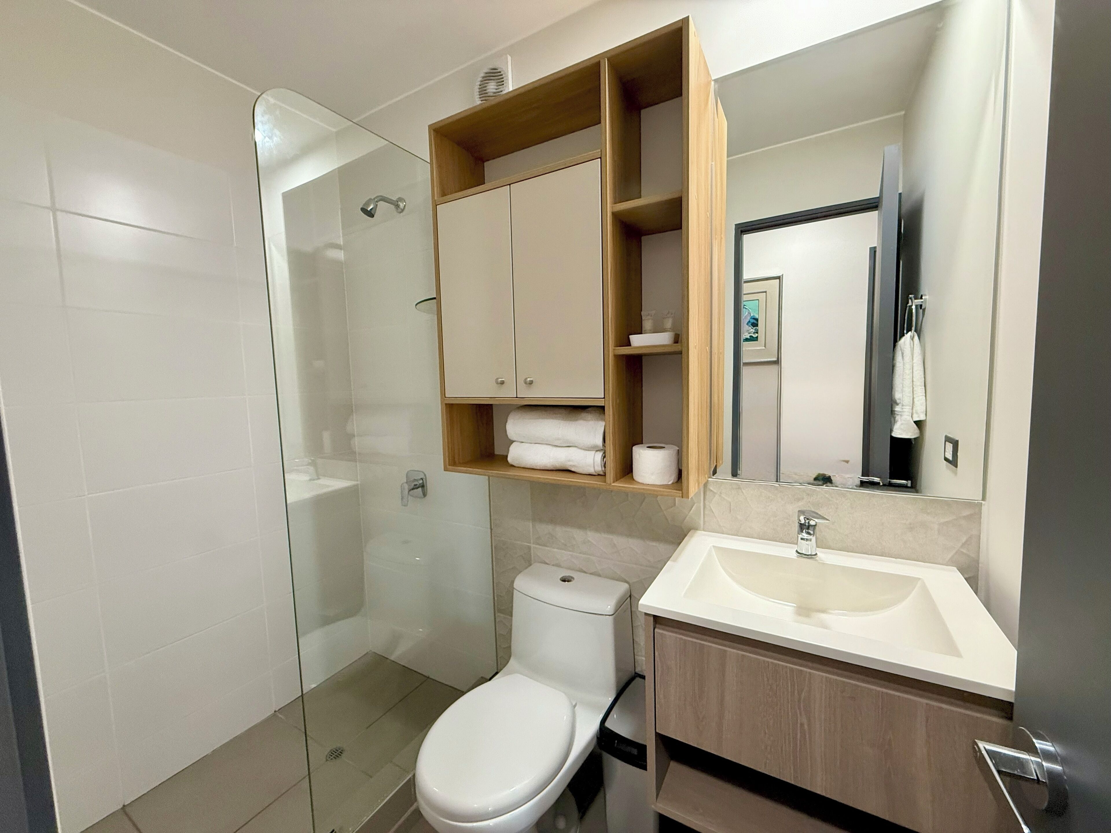 Apartment, Balkon | Badezimmer