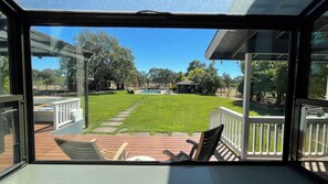 Terrace/patio - 4Bd Wine Country Vineyard Retreat + Pool + Hot Tub, a perfect relaxing getaway! (Santa Rosa)