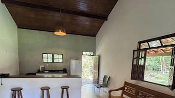 Family House, Pool Access, Mountain View | Private kitchen