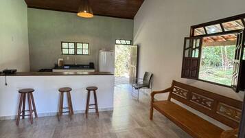 Ferienhaus, Terrasse, Poolblick