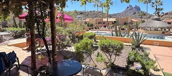 Cozy 1-bedroom condo in marvelous San Carlos with AC