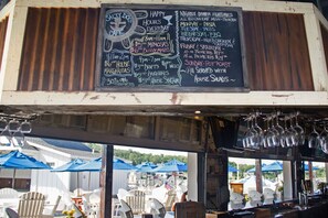 Outdoor dining - Cozy Studio w/ Lake Access in Branson (Branson)
