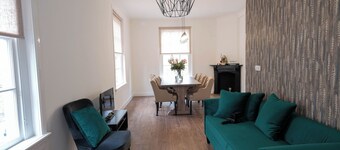 Forester's house Singraven estate