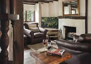 TV - Poppy Cottage - Coniston - Pass the Keys (Coniston)